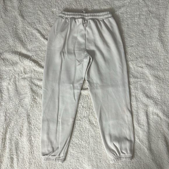 fabletics sweatpants - Picture 2 of 3